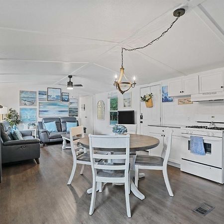 Pet-Friendly Lake Dallas Home Near Lewisville Lake المظهر الخارجي الصورة
