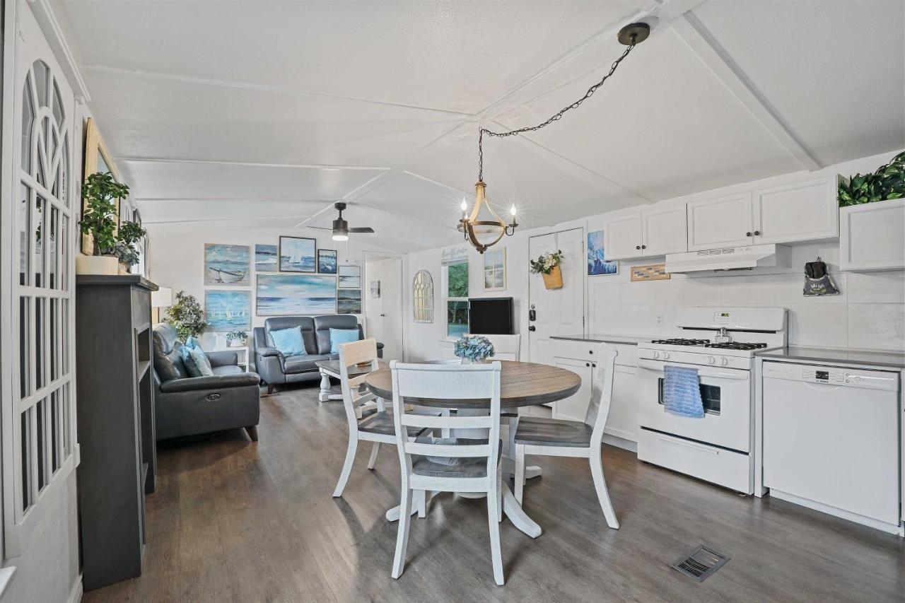 Pet-Friendly Lake Dallas Home Near Lewisville Lake المظهر الخارجي الصورة