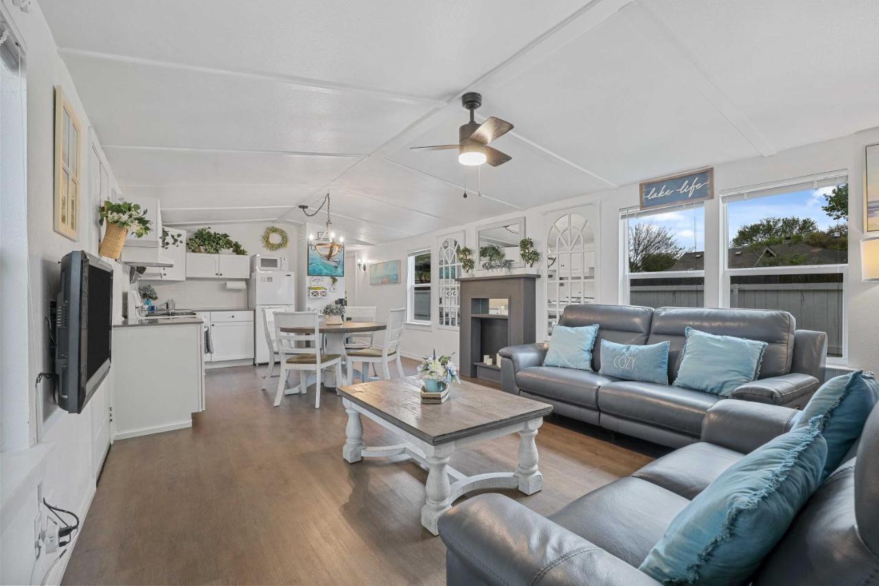Pet-Friendly Lake Dallas Home Near Lewisville Lake المظهر الخارجي الصورة