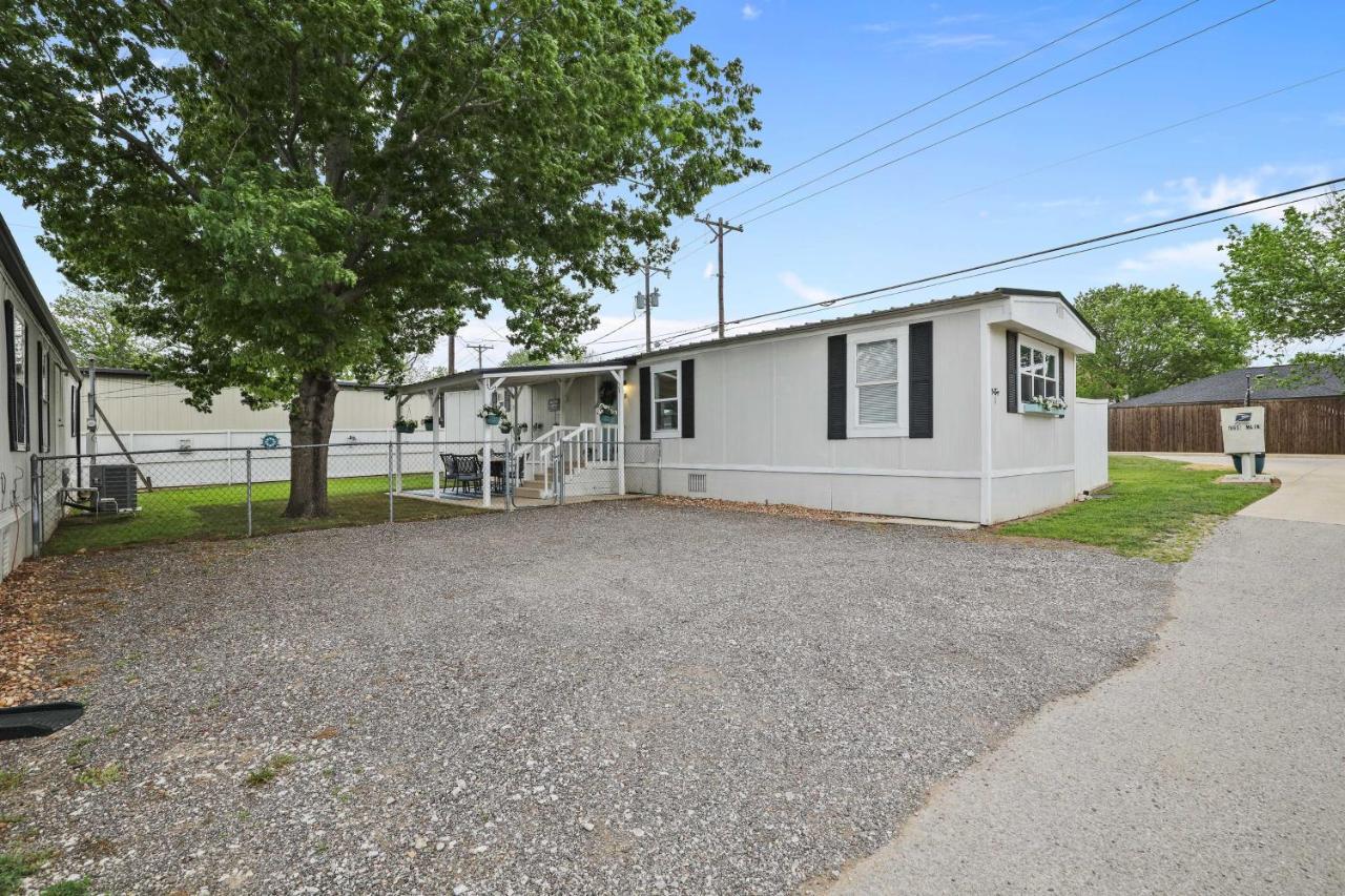 Pet-Friendly Lake Dallas Home Near Lewisville Lake المظهر الخارجي الصورة