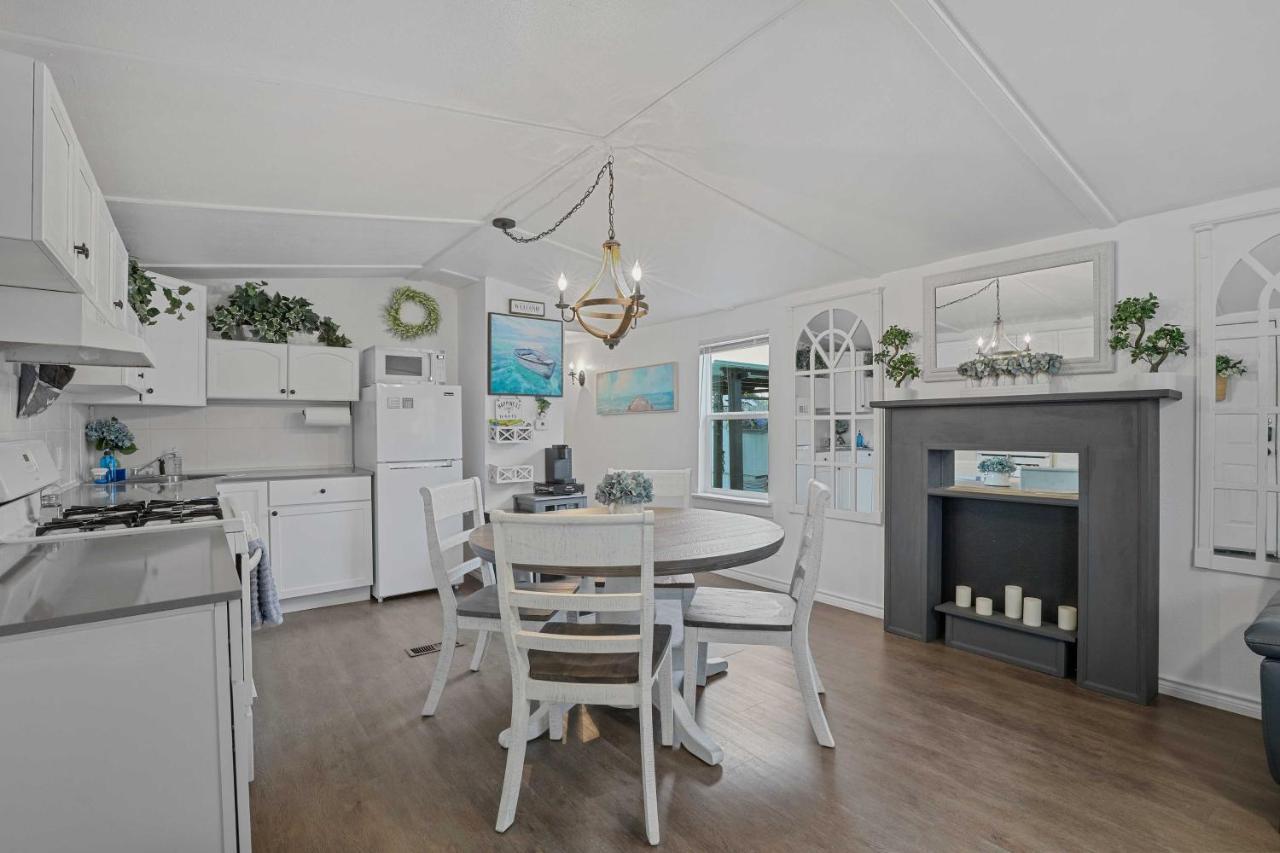 Pet-Friendly Lake Dallas Home Near Lewisville Lake المظهر الخارجي الصورة